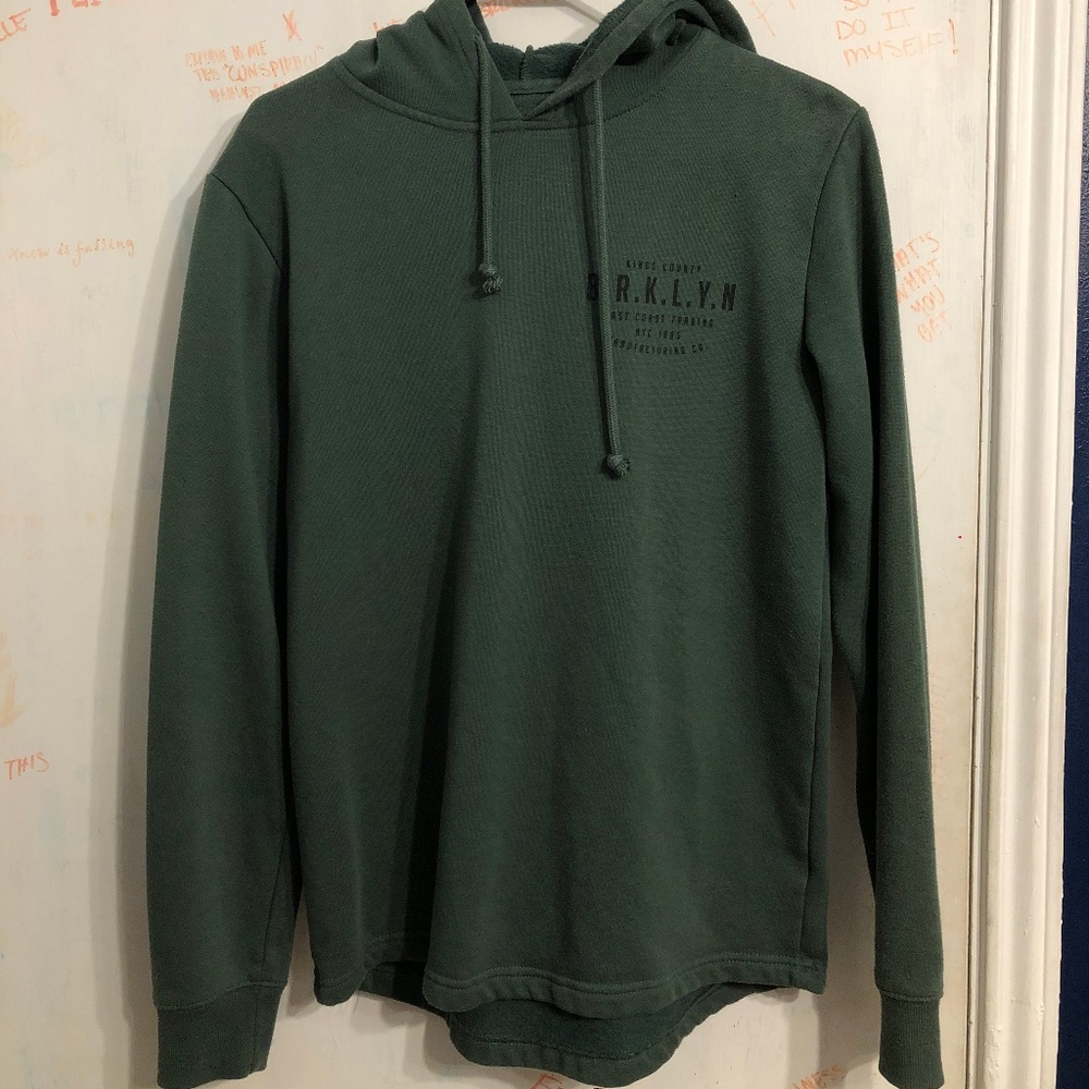 Forest green sweatshirt with hoodie